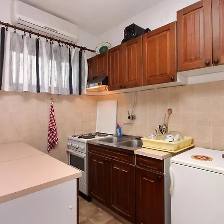 By The Sea - 157 Apartman *