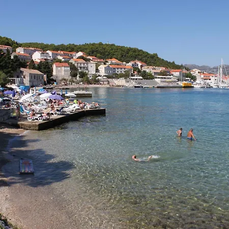 By The Sea - 157 Apartman *